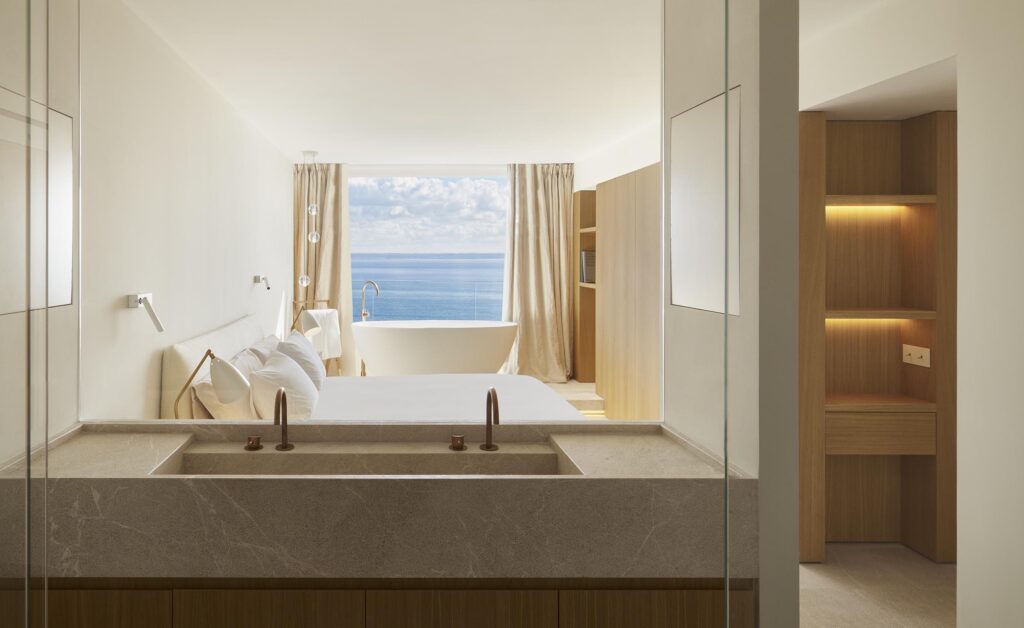 Baño con marmol gris zarci en Mallorca