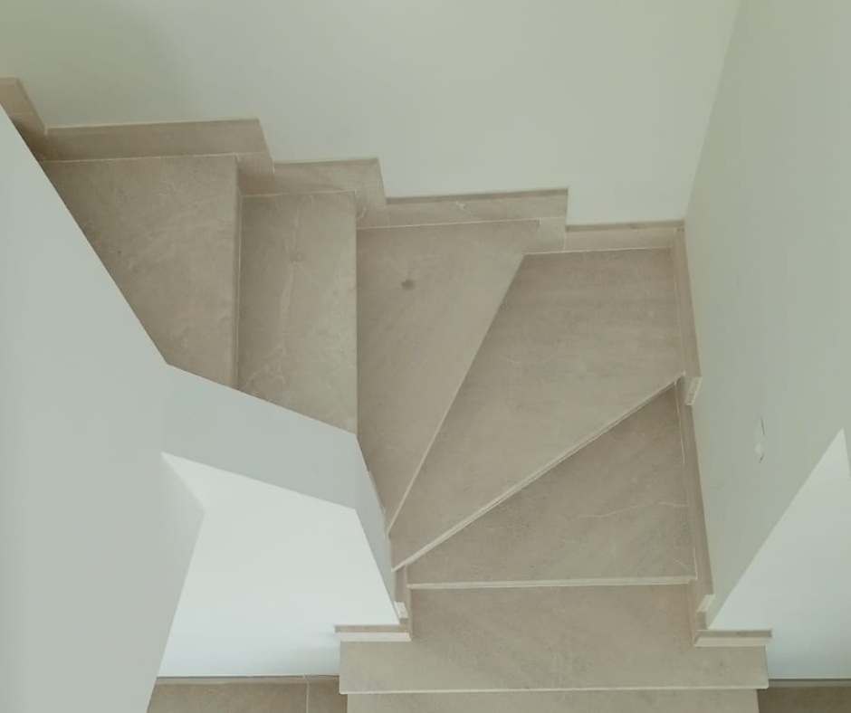 escalera gris zarci mallorca